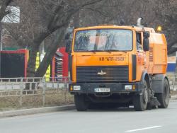 АТП-2528 активно прибирає Чернігів