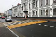 У Чернігові збудували ще один підвищений пішохідний перехід
