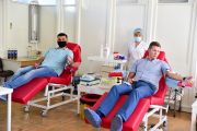 Депутати Чернігівської міської ради відзначили Всесвітній день донора крові не словом, а ділом