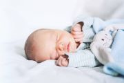 Виплати одноразової допомоги для сімей із новонародженими продовжили ще на п'ять років
