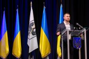 В. о. міського голови Чернігова Олександр Ломако подає у відставку: «Місто взяли в облогу. Ціна – моя посада. Я маю цю облогу зняти»