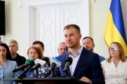 «Прошу втрутитися в ситуацію з незаконними діями співробітників СБУ в Чернігові, які намагаються паралізувати роботу міста», – Олександр Ломако звертається до керівництва СБУ