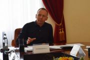 Чернігівський міський голова розповів про сезонні ремонтні роботи цього року