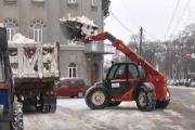 Чернігів засипає снігом, але комунальні служби працюють в посиленому режимі