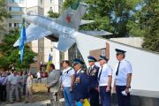 Площу авіаторів у Чернігові відкрили професійні пілоти