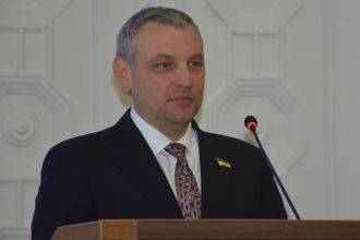 Лічильною комісією оголошуються результати підрахунку голосів депутатів