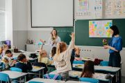 157 школярів отримають матеріальну допомогу за успіхи у навчанні