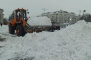 Сніг з вулиць Чернігова вивозять на Лісковицю