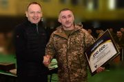 День Збройних Сил України. Владислав Атрошенко передав військовим від громади міста сертифікати на 500 тис. грн