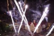 На честь Дня міста над Черніговом засяяло світлове «Шоу комет»