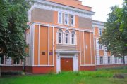 Учнів чернігівської школи № 1 навчатимуть іноземні волонтери