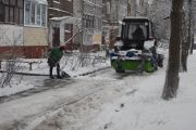 У Чернігові прибирання міської території від снігу починається о 4-ій годині ранку
