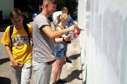 Сьогодні у Чернігові стартувала акція «Зафарбуй негатив!»