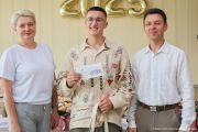 Стипендії та подарунки — за наполегливість і перемоги: у Чернігові нагородили талановиту молодь