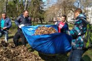 Чернігівці гуртом причепурили місто в День довкілля