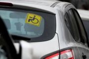 Особи з інвалідністю можуть отримати грошову компенсацію за переобладнання легкового автомобіля для керування