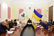 Підтримка чернігівців, житло яких постраждало під час бойових дій та родин загиблих захисників. Виконком затвердив чергові списки для матдопомоги