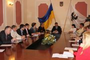 Круглий стіл з нагоди Дня місцевого самоврядування у Чернігівській міській раді