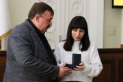 Медалі «За оборону Чернігова» вручили родинам загиблих військових