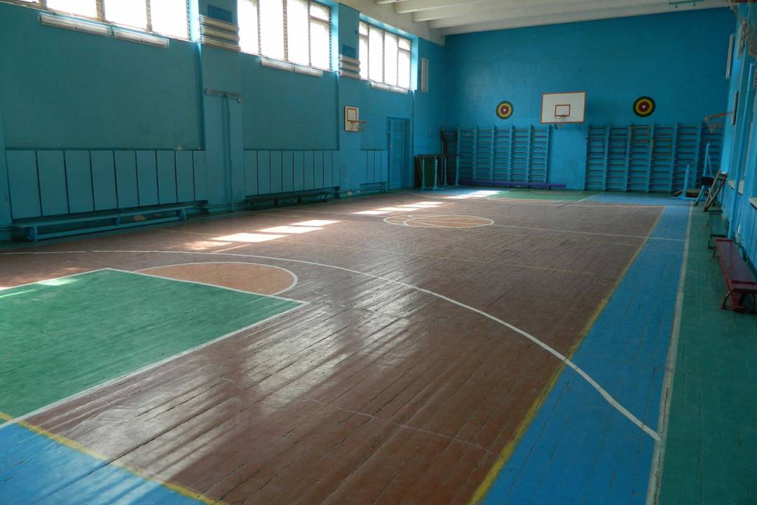 Спортзал до ремонту