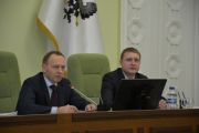 Учителі та медичні працівники до кінця року отримають премії з міського бюджету