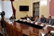 У міській раді пропонують державну та міську допомогу при народженні дитини оформлювати у ЦНАП