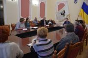 Аби розвіяти всі сумніви, спільна комісія по школі №10 задасть те саме запитання кільком проектним організаціям