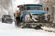 Понад 40 одиниць спеціальної техніки працює на вулицях Чернігова