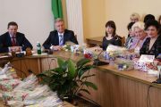 Керівники міста й області привітали жінок з Міжнародним жіночим днем 8 Березня