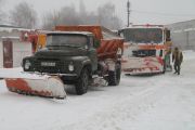 У Чернігові у дні великого снігопаду працівники комунальних підприємств працювали у кілька змін