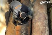 АТ «Облтеплокомуненерго» виконує відновлювальні роботи на магістральному трубопроводі на вул. 1-ої танкової бригади