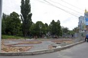 На вулиці Рокоссовського будується новий міні-сквер