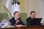 У Чернігові розпочалась шоста сесія Чернігівської міської ради сьомого скликання