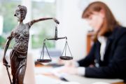 Як отримати безоплатну правничу допомогу, якщо немає документів, що посвідчують особу
