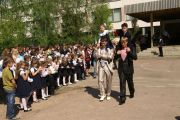Для випускників шкіл пролунав останній дзвоник