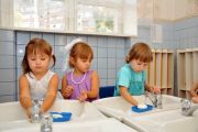 Гаряча вода в садочки Чернігова подається і буде подаватися в звичайному режимі