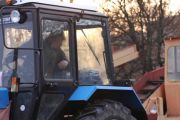 КП «АТП2528» на постійну роботу потрібні трактористи
