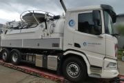 Відкачує мул та промиває мережі: «Чернігівводоканал» отримав унікальний спецавтомобіль