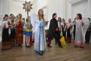 У міській раді діти заспівали щедрівки і колядки