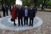 Фонтан міст-побратимів презентували їх представникам