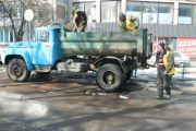 ПРОТИАВАРІЙНИЙ РЕМОНТ виконується правильно. Асфальт укладатимуть після 10 квітня