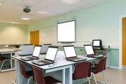 Цього року загальноосвітні навчальні заклади Чернігова отримають нове інтерактивне обладнання