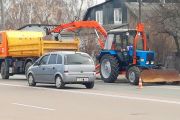 Чернігівські вулиці вже чистять по-літньому