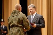 Президент України Петро Порошенко високо оцінив внесок міліції Чернігівщини в проведення АТО