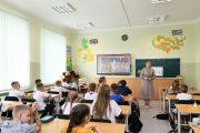 146 школярів пільгових категорій отримають допомогу за успіхи у навчанні