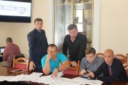 У Чернігові для більшої безпеки водіїв та пішоходів облаштовують круговий рух авто на перехрестях