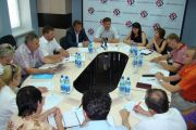 У м. Чернігові відбувся круглий стіл з нагоди 15-ї річниці Конституції України