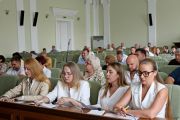 Гідне забезпечення військовослужбовців і визначені терміни служби: депутати ухвалили звернення до центральної влади